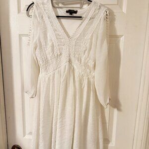 White Beach Casual Boho Style Lace Trim Dress. Size S